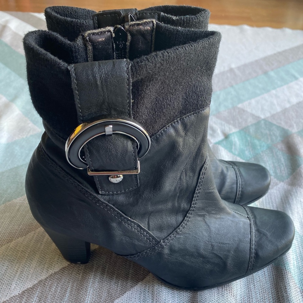 Piccadilly black boots